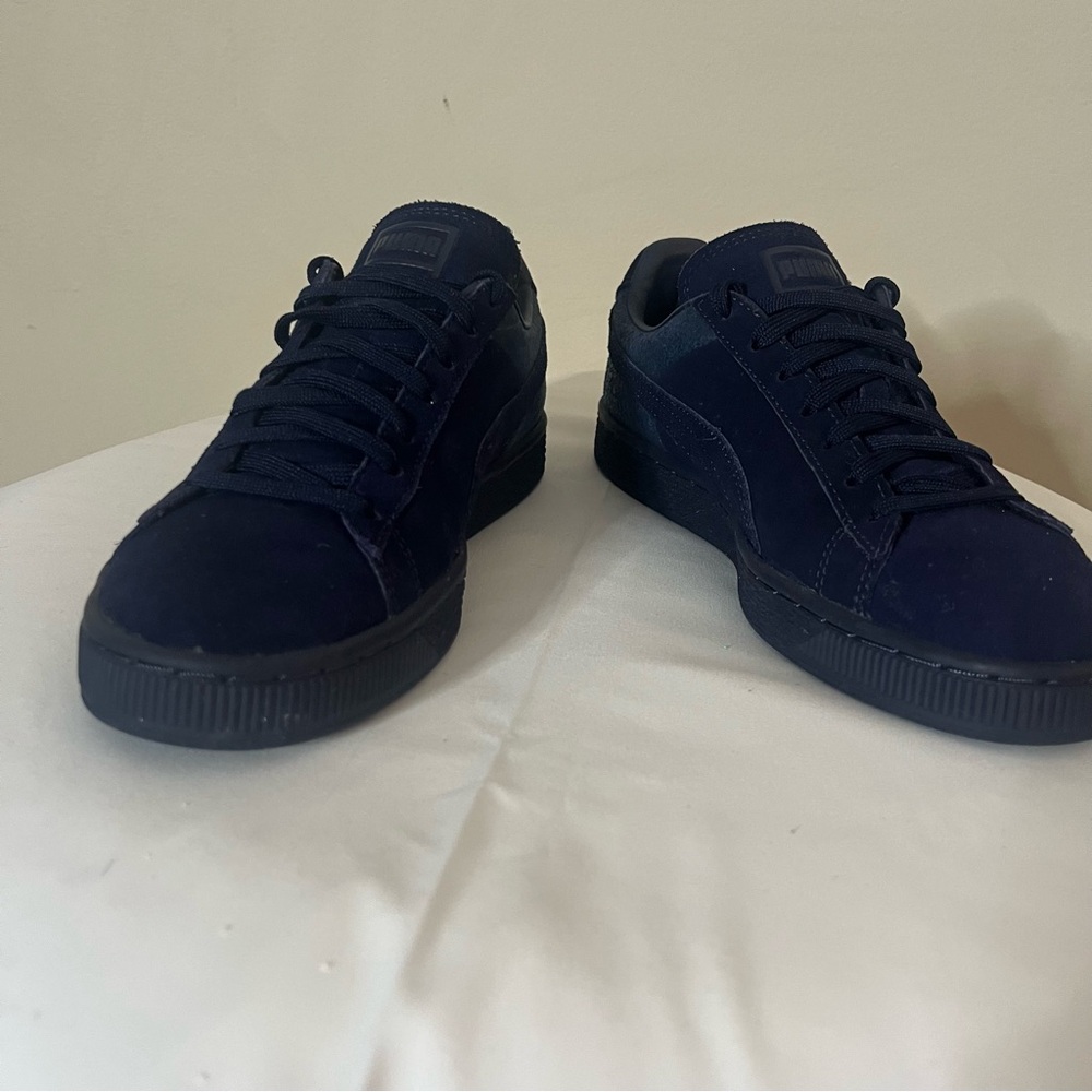 Puma Suede Classic Emboss Navy “Peacoat” Low Top Lace Up Sneakers Big Kid 5.5 - Picture 11 of 12